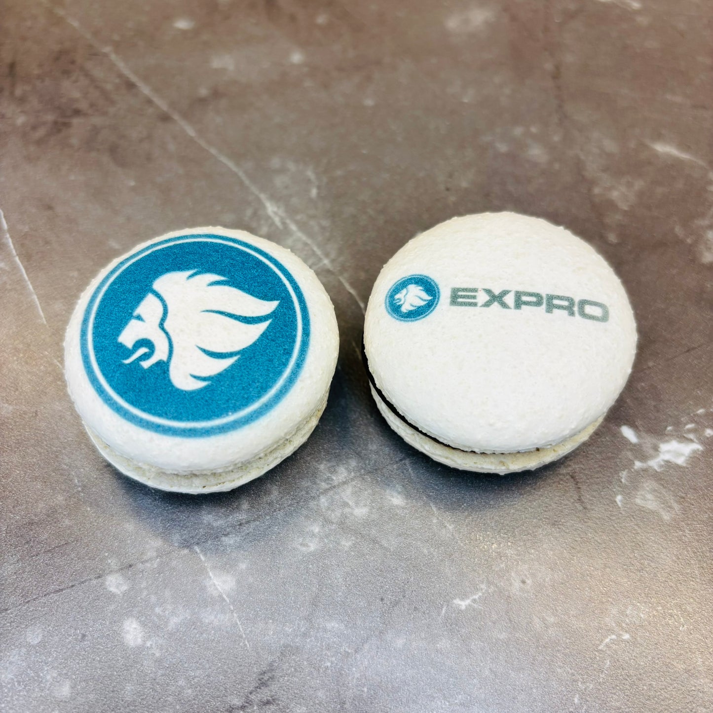 Personalised Macarons - BOX of 4